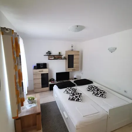 Lägenhet Apartment Pula